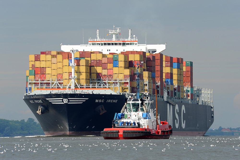 دو شرکت‌ بزرگ کشتیرانی در همکاری با ایران بازنگری می‌کنند