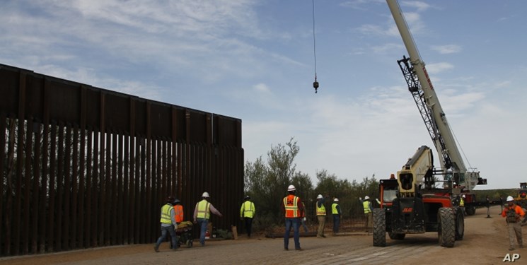 پنتاگون با ساخت ۳۲ کیلومتر از دیوار مرزی مکزیک موافقت کرد