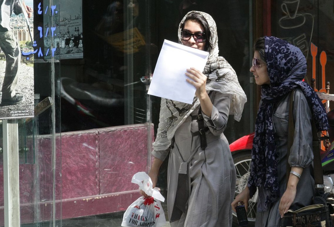 ناجا: مقابله با کشف حجاب در مجتمع‌های آپارتمانی