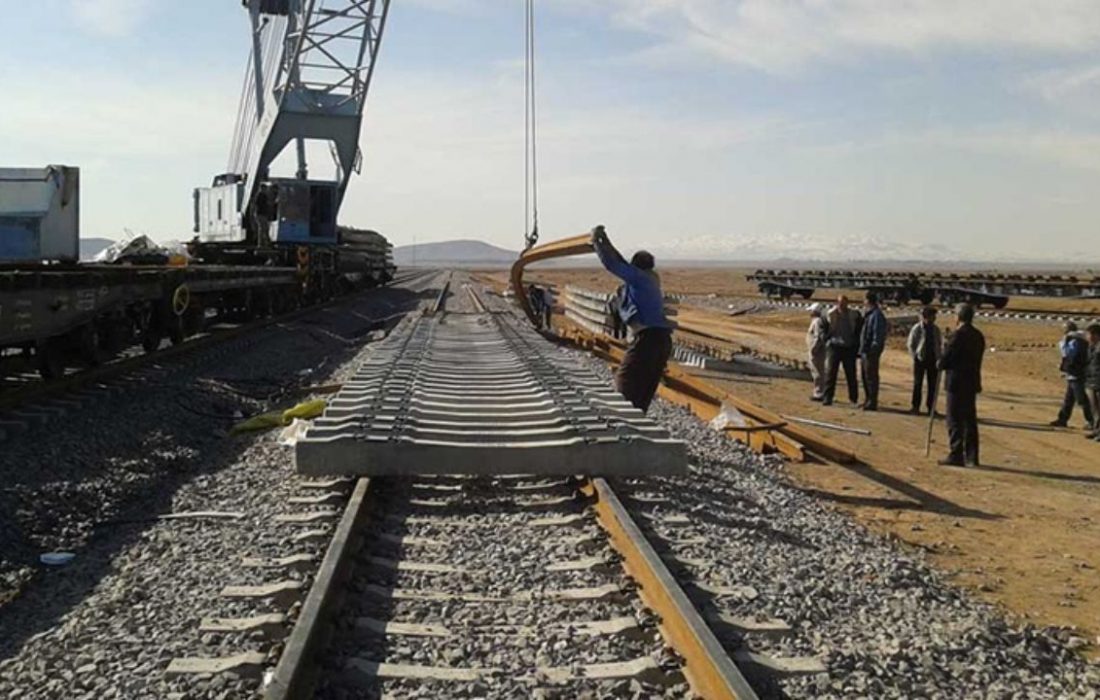 خط ریلی «سیرجان- کرمان» تا ۲ سال آینده راه اندازی می شود
