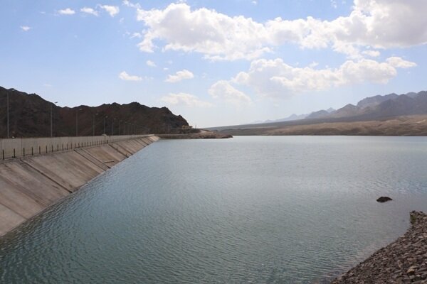 ۴۰۰ میلیون متر مکعب آب پشت سدهای استان کرمان ذخیره شد