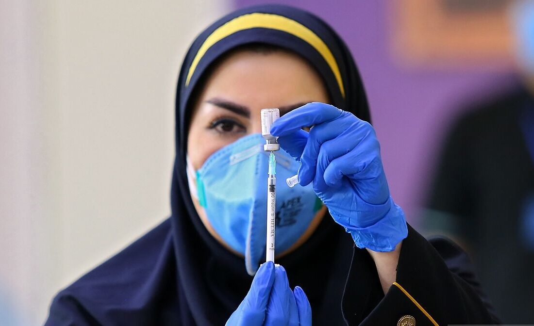 بیش از ۶۳ درصد جمعیت بالای ۱۲ سال استان کرمان واکسن کرونا را دریافت کردند